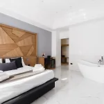 Sant'angelo מלון 4*