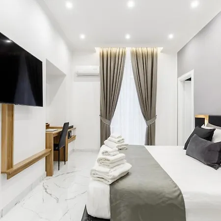 Sant'angelo 4* نابولي